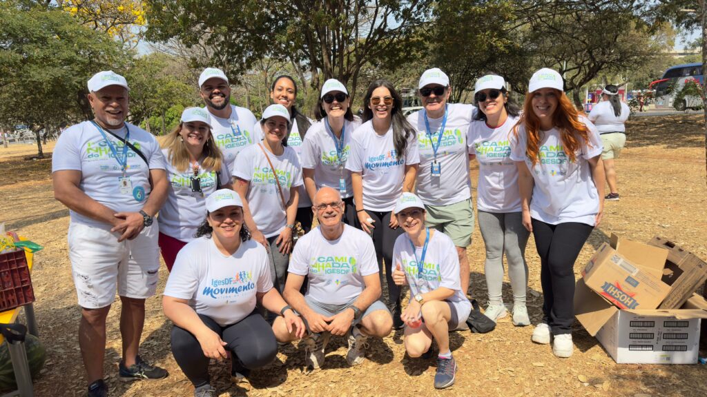 Os organizadores do evento: Elaine Silvestre, Paula Paiva, Ellys Regina Montalvão Vieira, Amsha Carvalho, Dr. Ahmed Al, Danielle Afonso, Dalton Dales, Elizangela Queiroz, Alice, Anamaria Pugsley, Vanessa Cardoso, Igor Almeida, Michelle Christine, Nildete Dias e Antonio Rodrigues Dos Santos. Divulgação/IgesDF